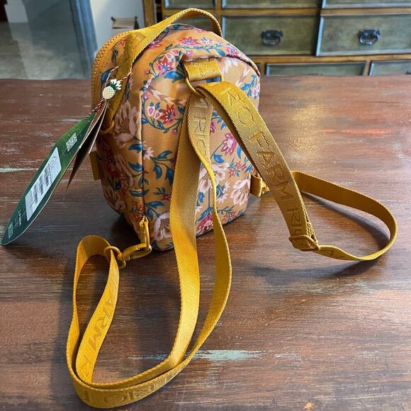 FARM Women's Mini Floral Backpack Crossbody NWT Bag - Picture 5 of 12